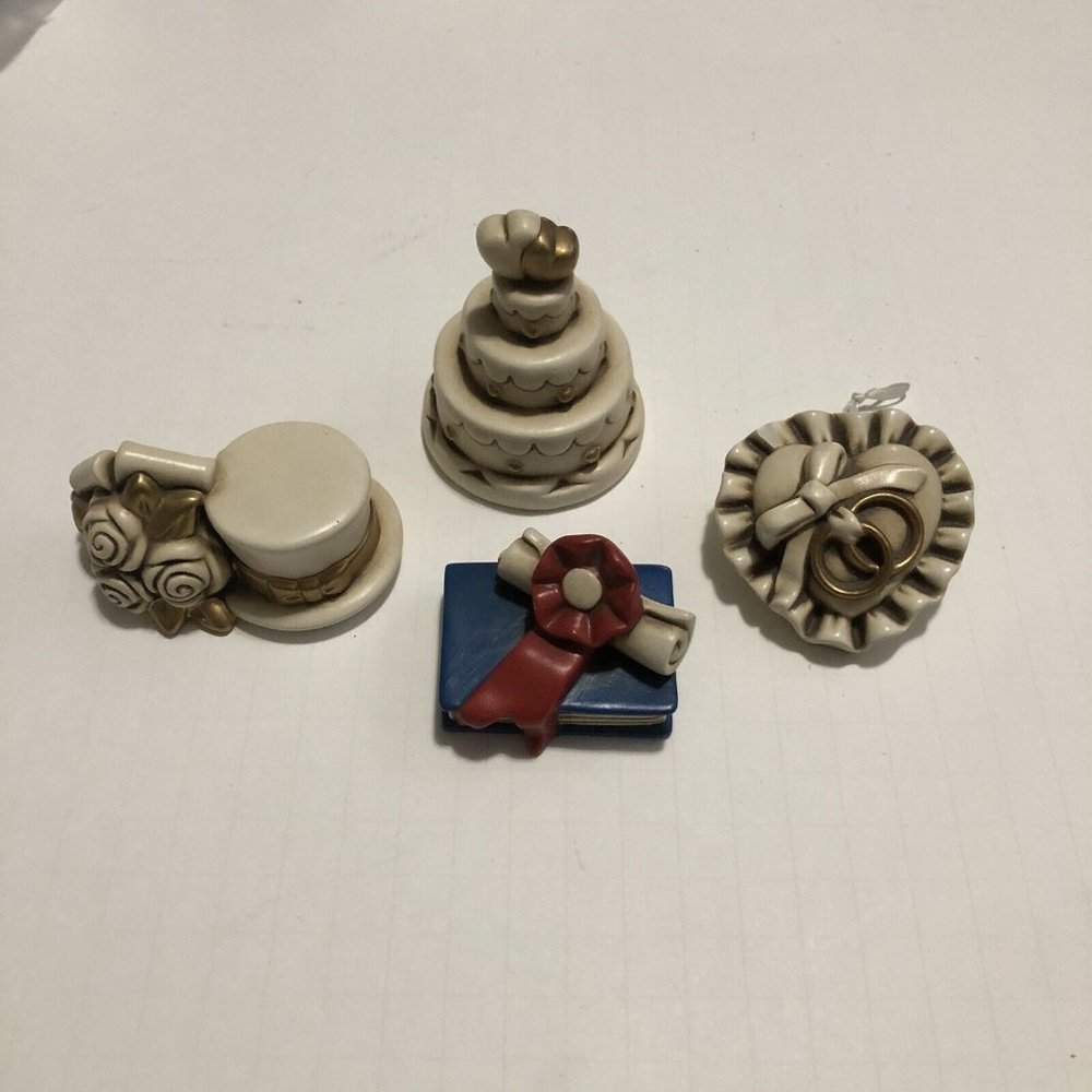 mix lot of Egan decorations deco cake book display hat Made In Italy Collection